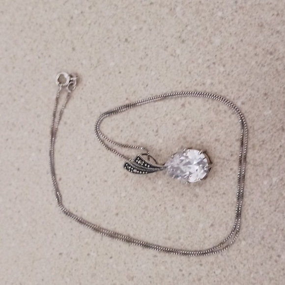 Genuine Marcasite Earring and Pendant Set - Picture 4 of 5